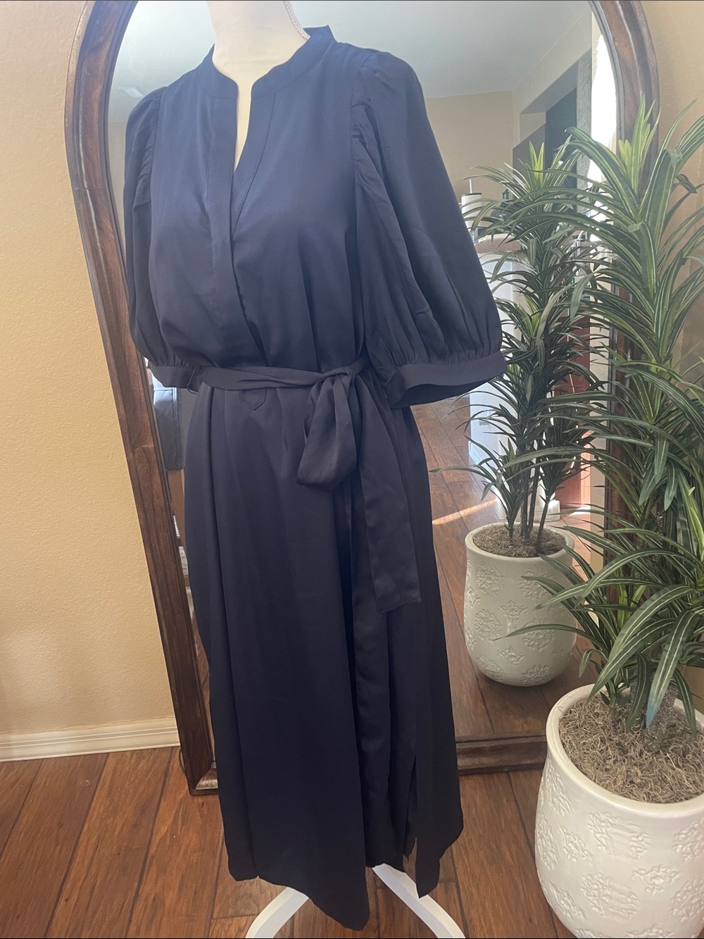 Elegant Ann Taylor Split Collar Silk Dress Dark Navy Large